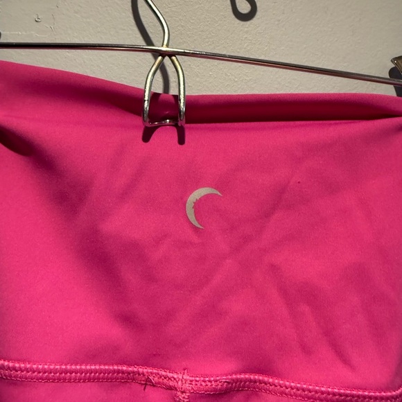 ZYIA Vivid Pink Leggings - Picture 3 of 8